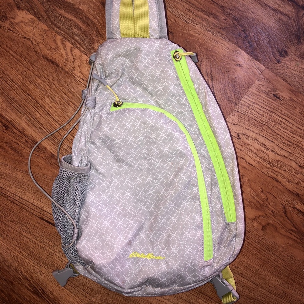 Crossbody travel bag